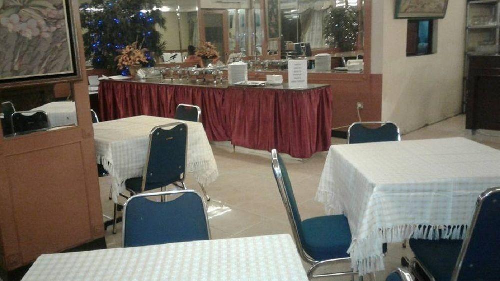 Plaza Hotel Harco Mangga Dua Yakarta Exterior foto