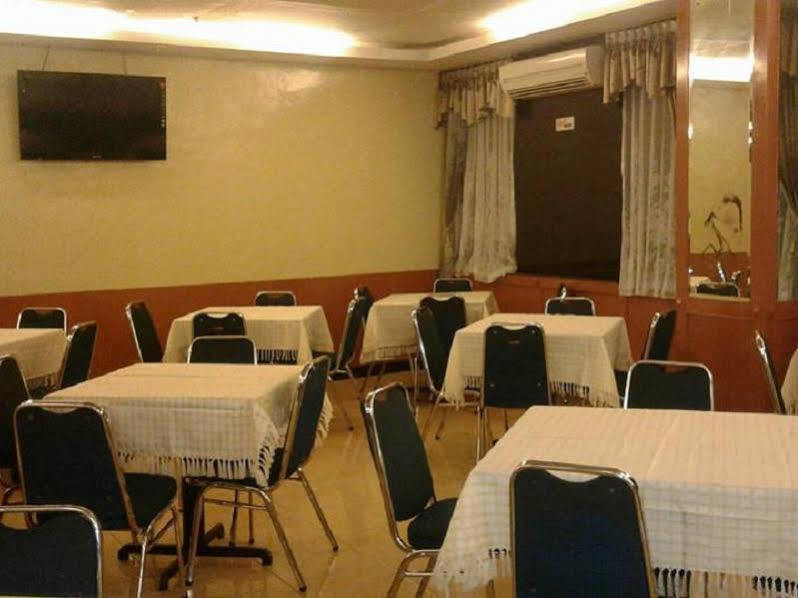 Plaza Hotel Harco Mangga Dua Yakarta Exterior foto